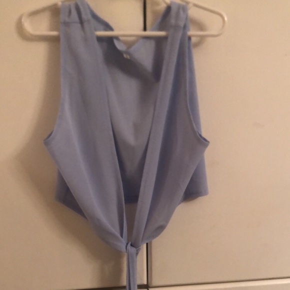 Baby blue crop top w/ x-long tie in back - Picture 2 of 2